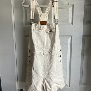 NWOT. Levis Cream Shortalls. Large. 90s High Waisted Baggy.